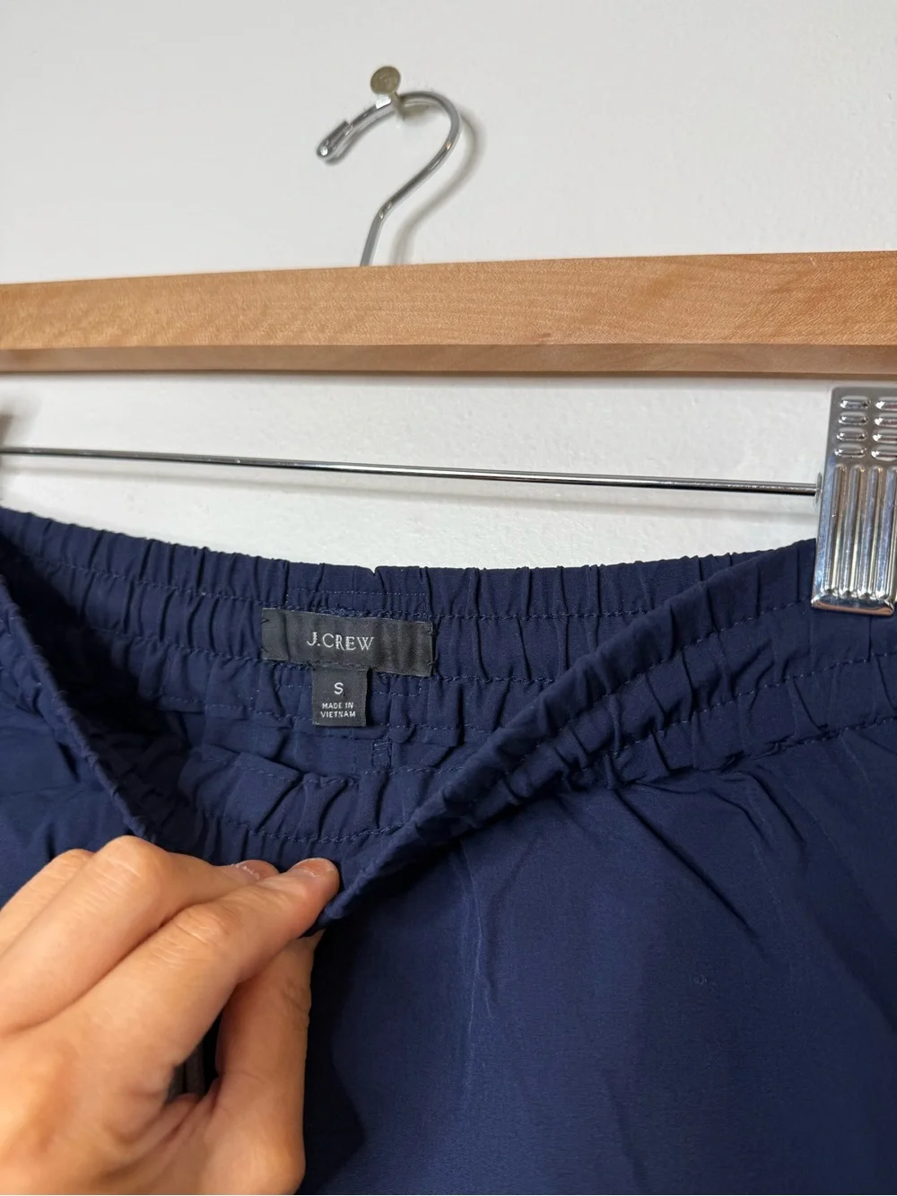 J Crew Retro Sporty Dolphin Mini Short size small in navy & white